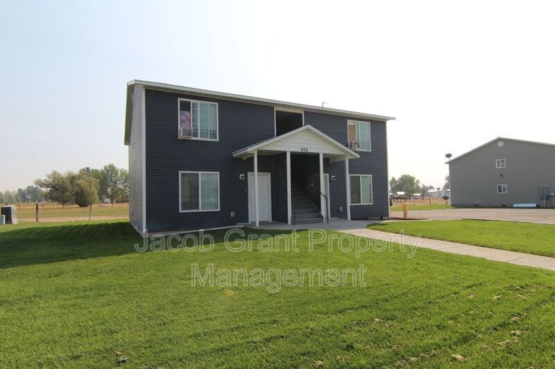 Idaho Falls House: 975 Eve Drive