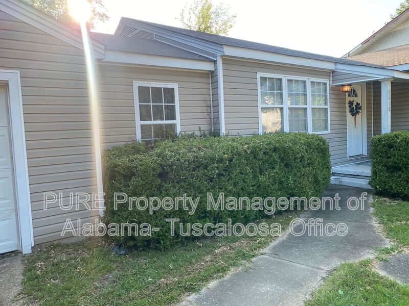 Northport House: 2830 18th Avenue