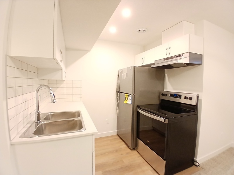 Edmonton Condo: 1918 209 St NW