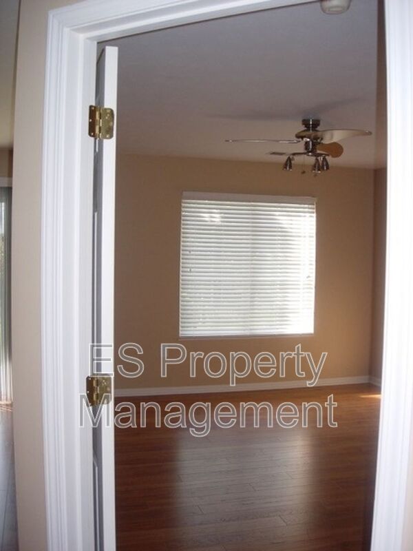 Great 2 Bedroom 2 Bathroom condo on the east side of Indy! - Photo 9