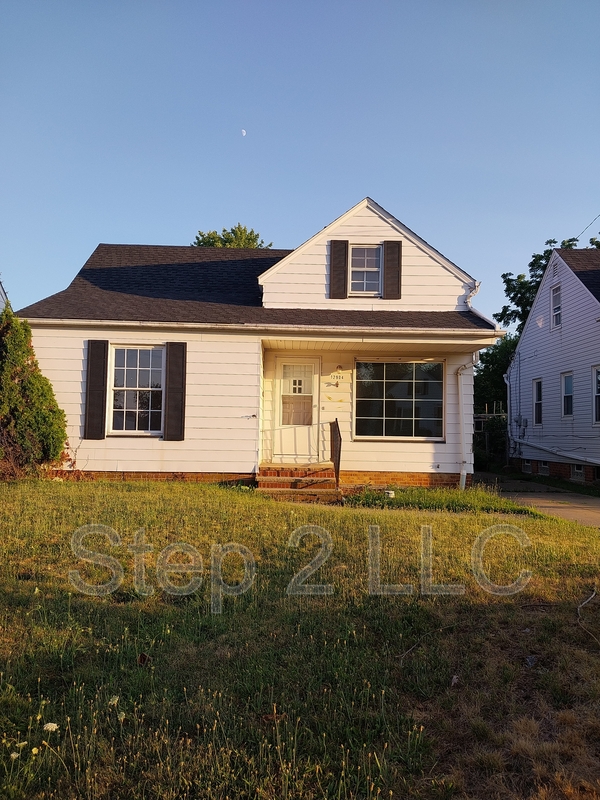 Garfield Heights House: 12904 Willard Avenue