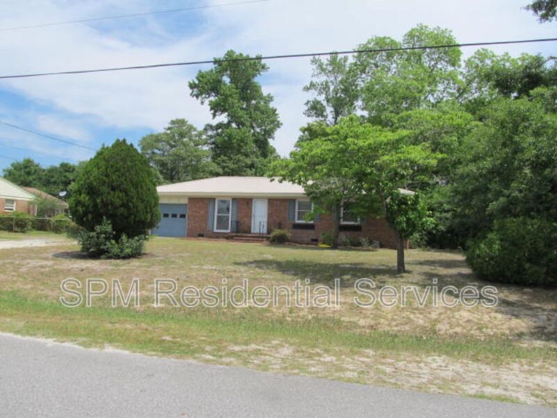 Wilmington House: 306 Greenview Dr