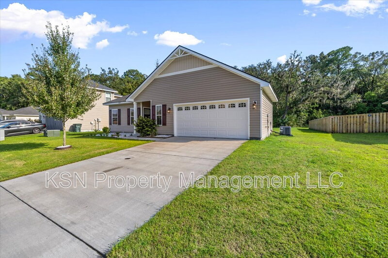 Hinesville House: 673 Meloney Dr