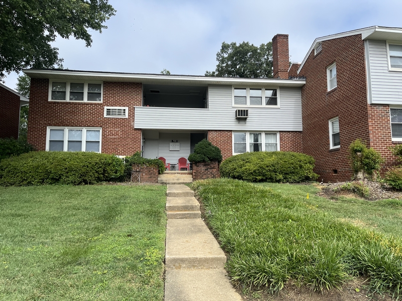 Raleigh Condo: 709 Daniels Street Apt D