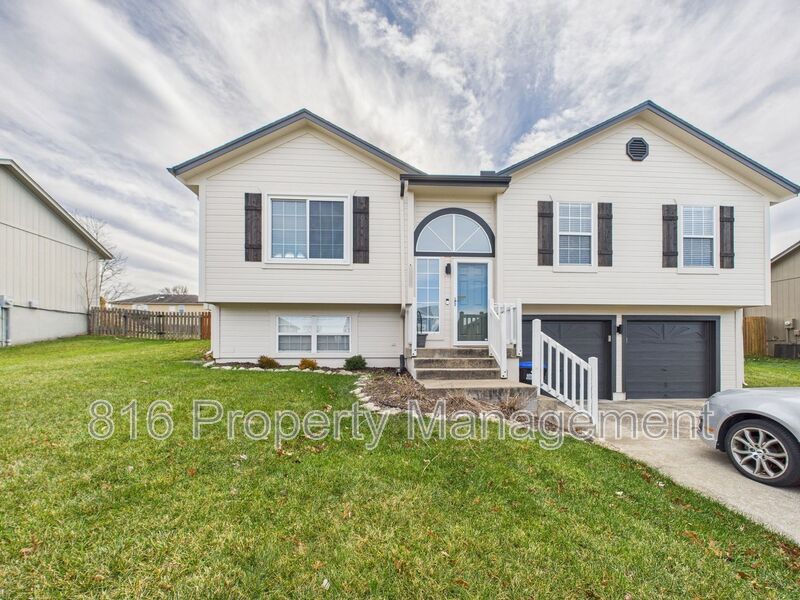 Greenwood House: 1305 Aspen Dr