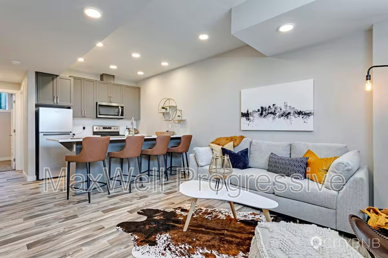 Edmonton Townhome: 15720 -15724 103 Avenue | 10303 158 Street