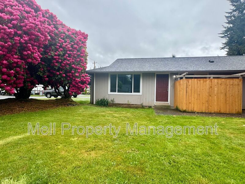 Elma Condo: 919 Harding Road
