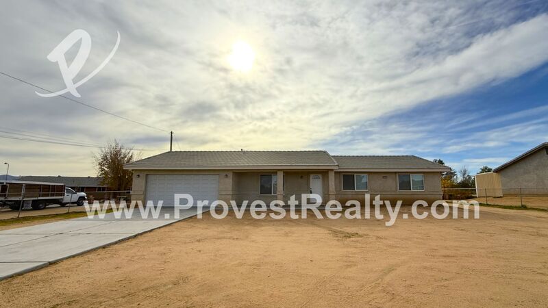 Hesperia House: 17373 Capri St