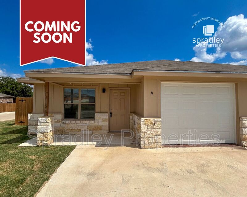 Belton Townhome: 1051A Mason Dr