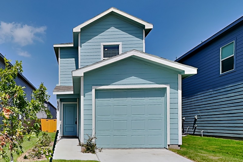 Princeton House: 6308 Pelican Pl
