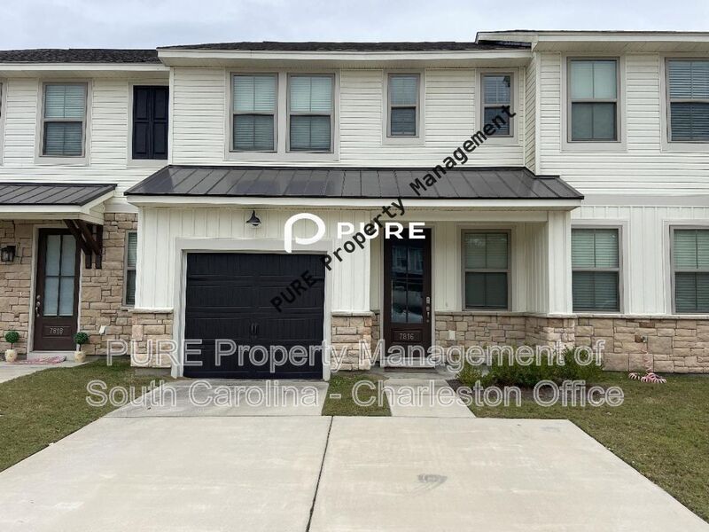 North Charleston House: 7816 Park Gate Dr