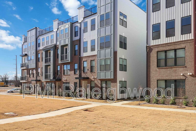 Raleigh Condo: 1247 Shaw View Alley