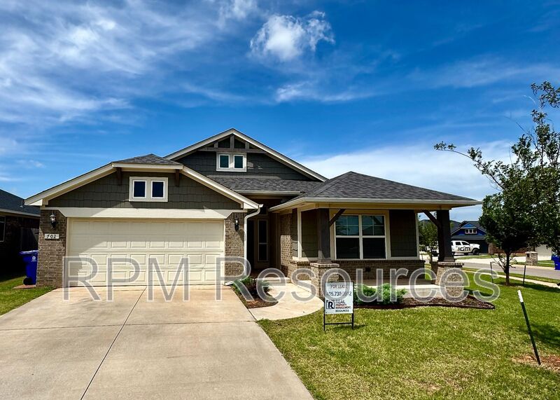 Norman House: 702 Midland Valley St