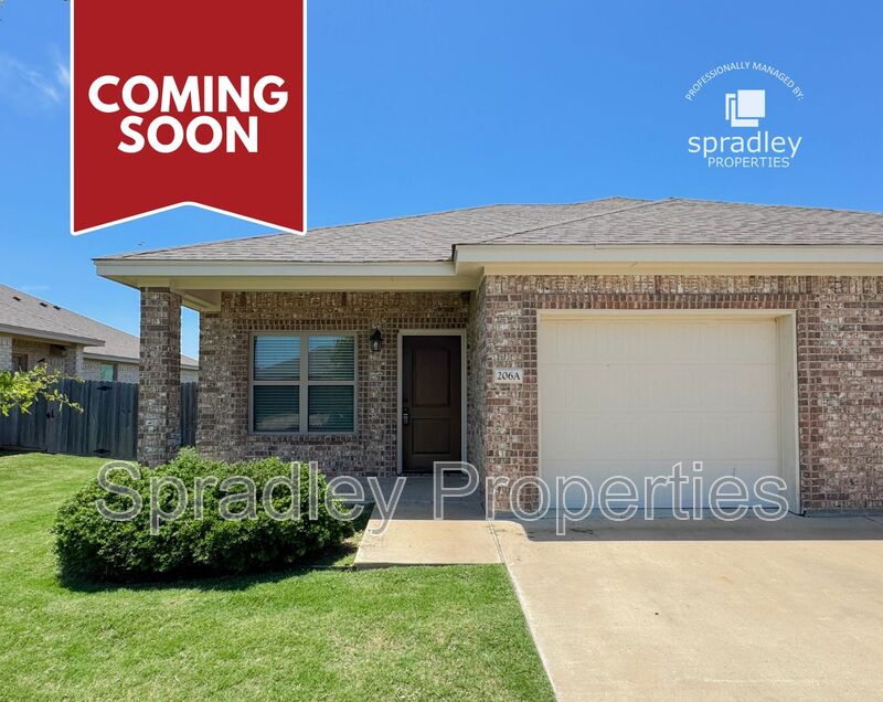 Troy Townhome: 206A Sparrow Cove