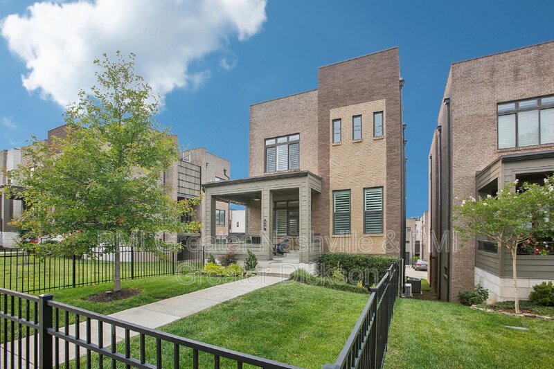 Nashville House: 520 Southgate Ave