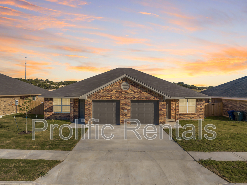 Copperas Cove Condo: 107 Lost Trail - B