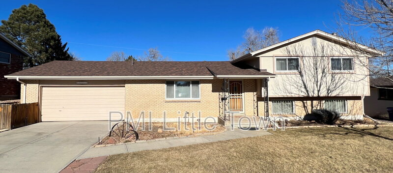 Denver House: 5001 W Tufts Ave