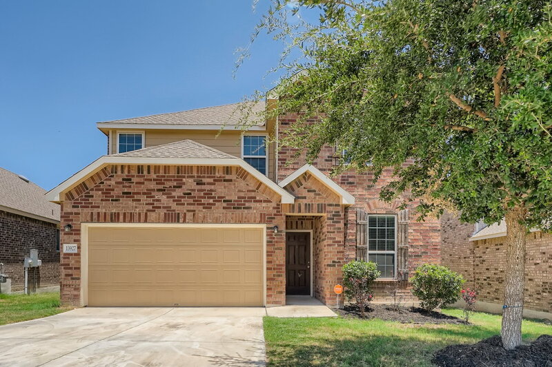 San Antonio House: 13927 Laurel Branch