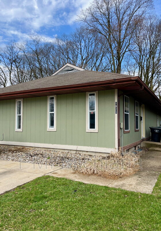 South Bend House: 1929 Greenock St