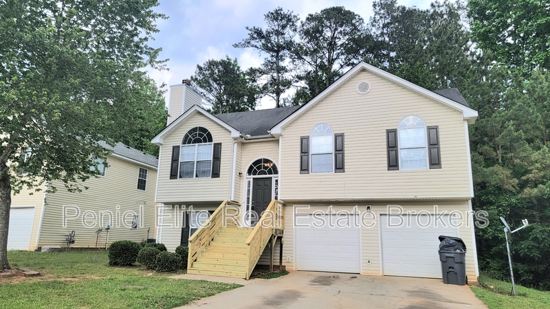 Union City House: 3206 Diamond Bluff