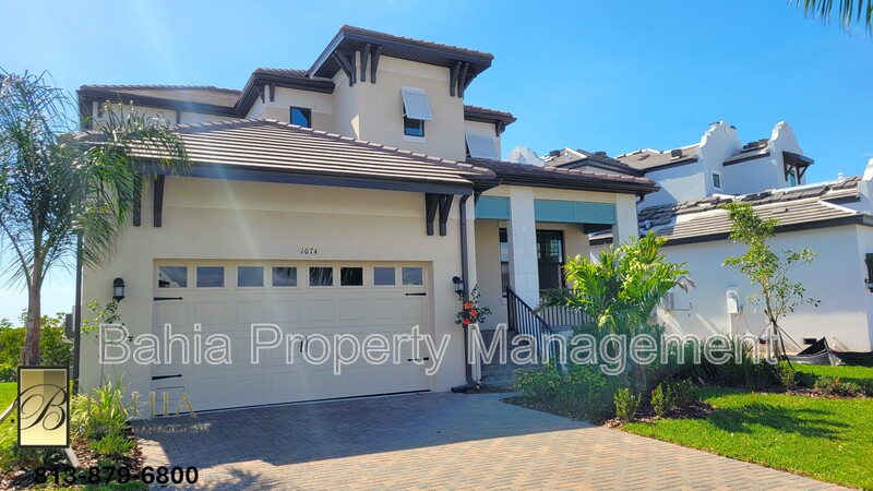 Ruskin House: 1074 Seagrape Dr