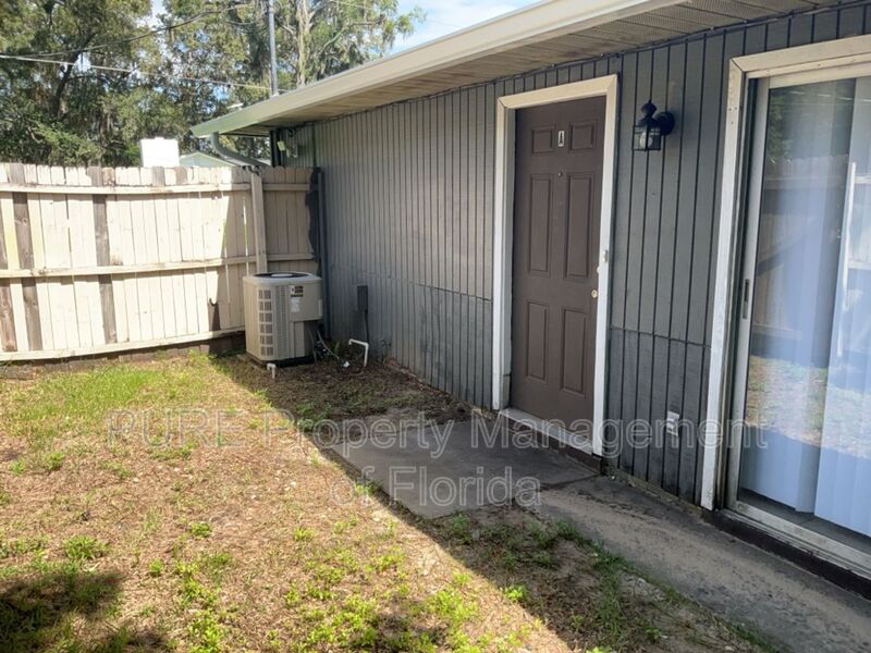 Ocala House: 3850 SE 17 Court