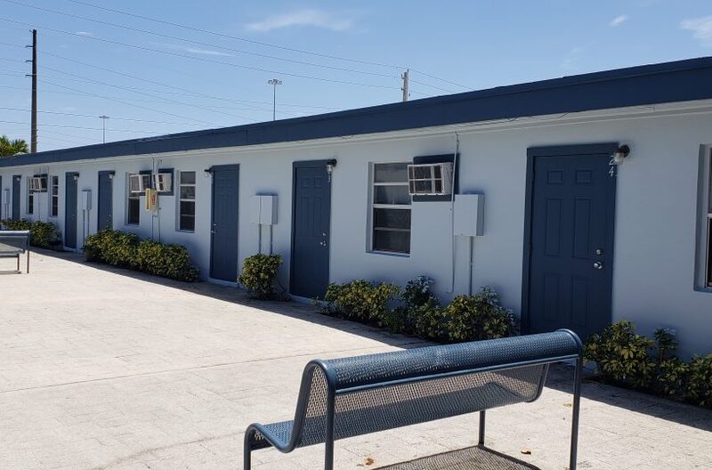 Riviera Beach Condo: 223 Old Dixie Hwy - 10