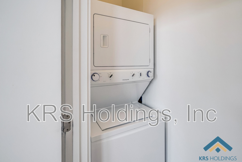 PETERSBURG Condo: 141 E Wythe St