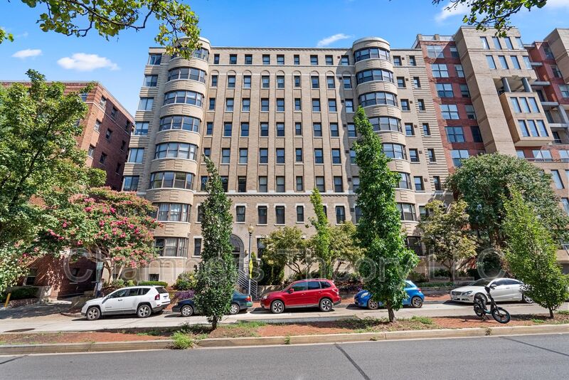 Washington Condo: 2515 K Street NW