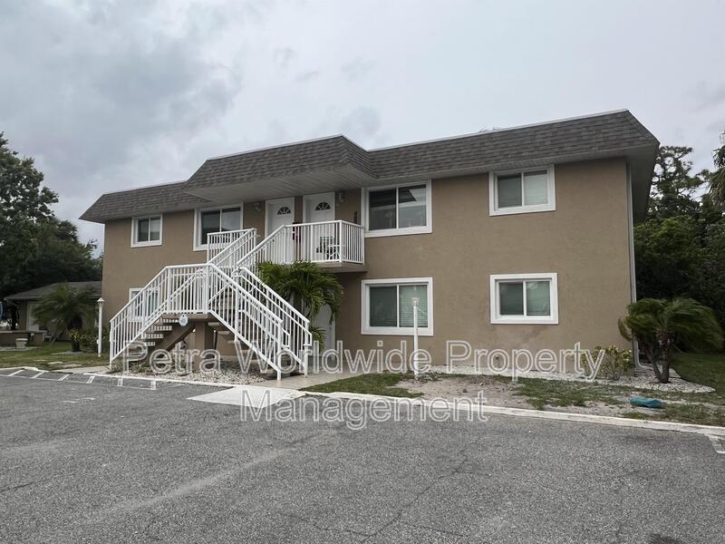South Daytona Condo: 2290 South Palmetto Avenue - H3
