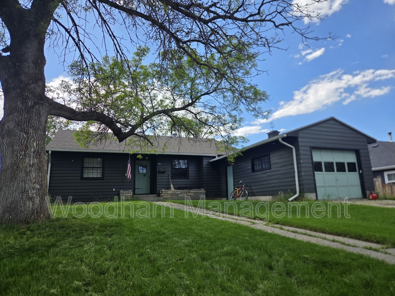 Bozeman House: 517 S 14th Avenue