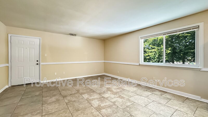 Norfolk Condo: 312 Ashlawn Drive - 6