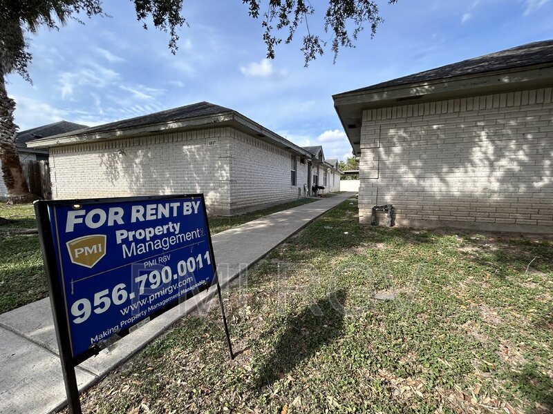 Edinburg Condo: 1817 Tierra Dulce Dr