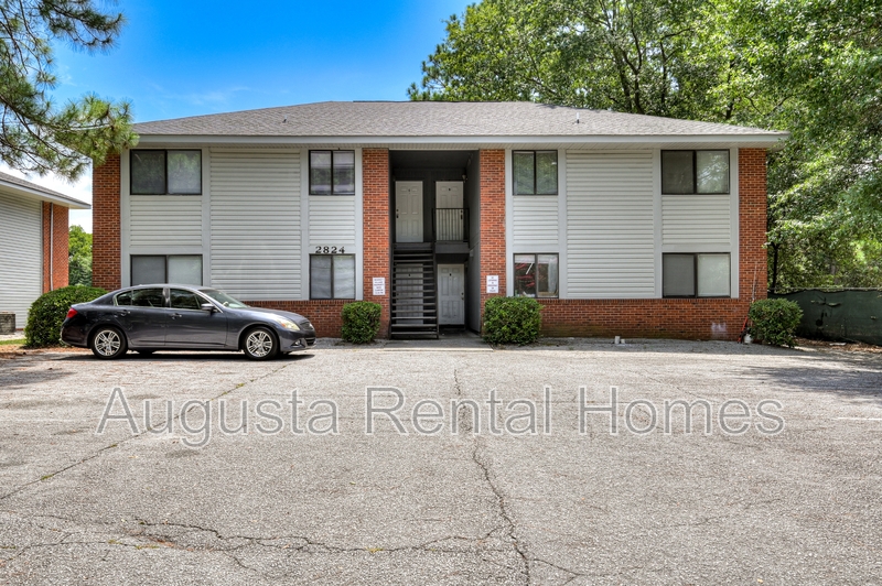 Augusta Condo: 2824C Thomas Lane