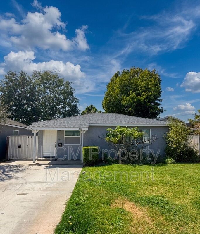 Orange House: 874-876 North Orange St