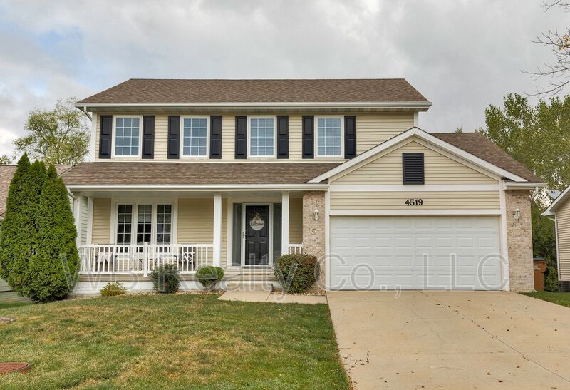 West Des Moines House: 4519 Meadow Valley Drive