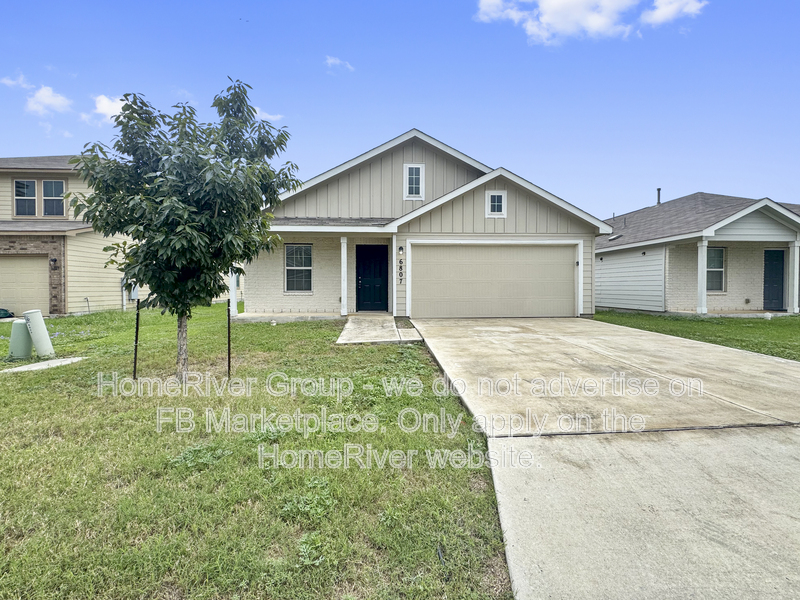 San Antonio House: 6807 Hibiscus Fls