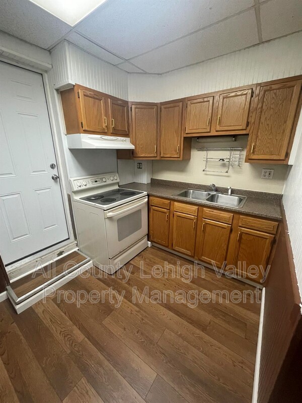 Allentown Condo: 736 N 9th St