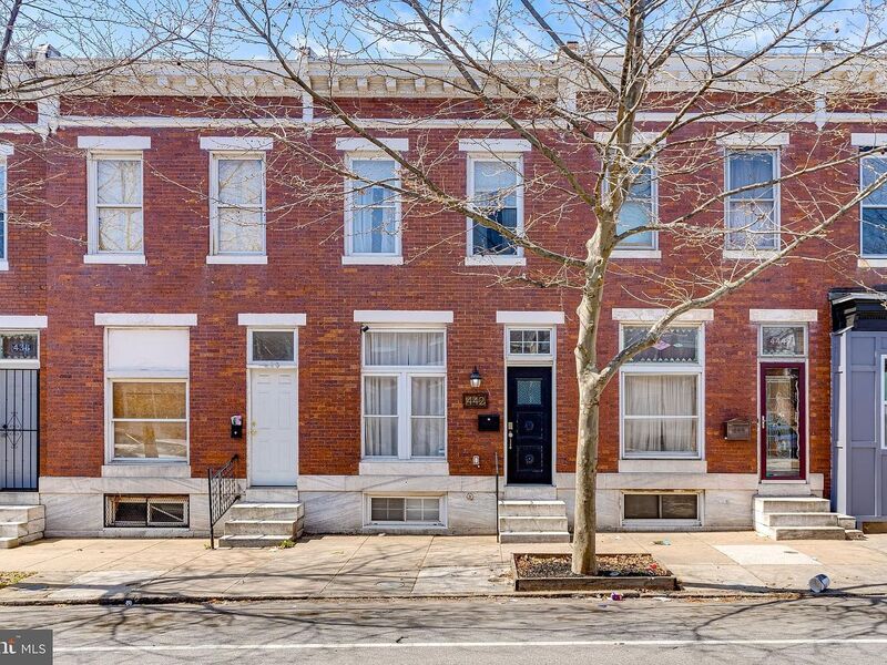 Baltimore Townhome: 442 N Linwood Ave