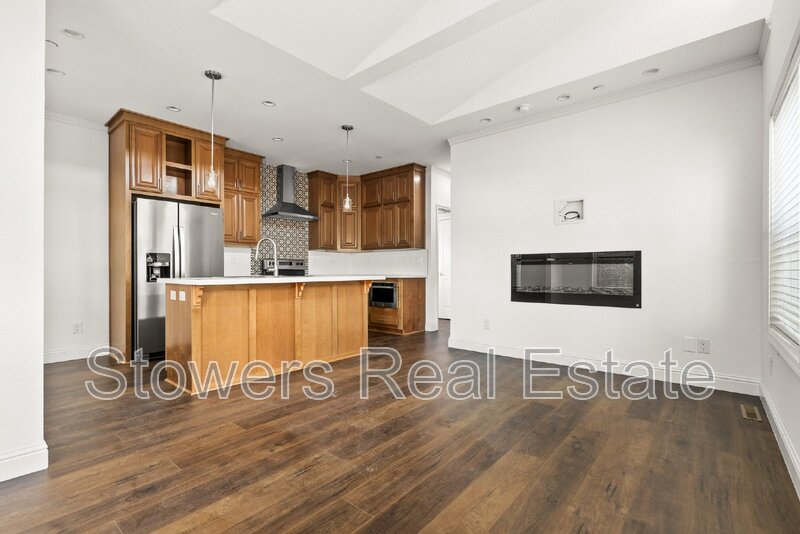 Danville House: 144 Larkwood Cir