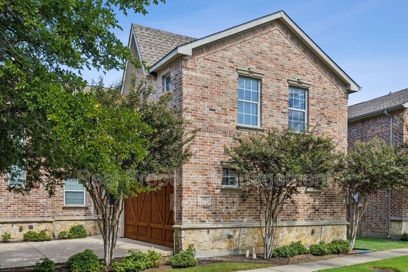Coppell House: 1231 Bethel School Court