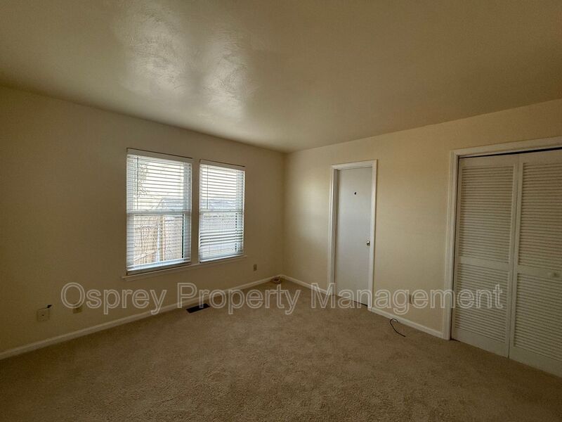 2BR/2BA Beachside Condo – Close to Naval Base, Dining & Shopping - Photo 8