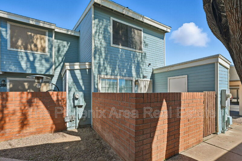 Mesa Townhome: 510 N Alma School Rd