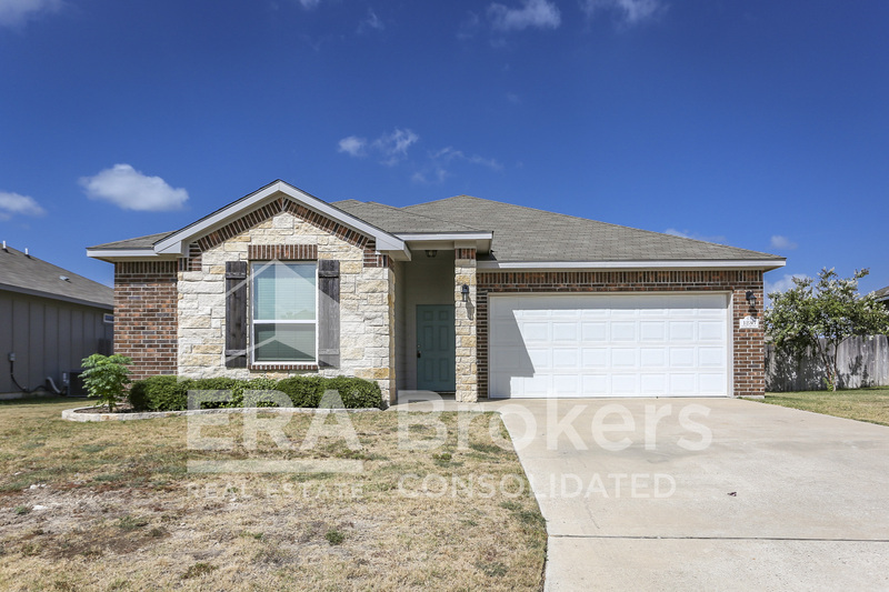 Temple House: 1236 Grand Oak Trail