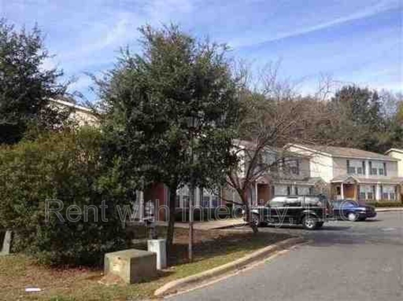 Tallahassee House: 4262 Augustus Oak Court