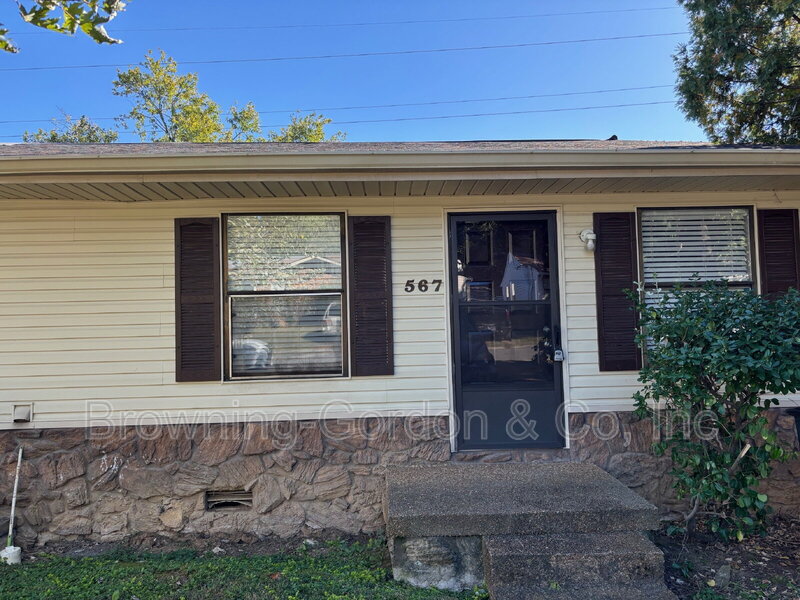 Nashville Condo: 567 Cedar Drive