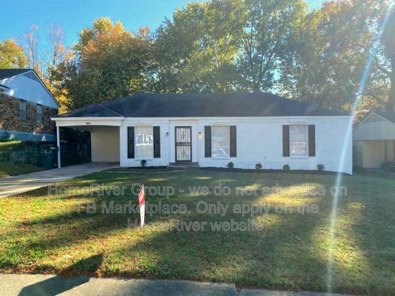 Memphis House: 3141 Curzon Ave