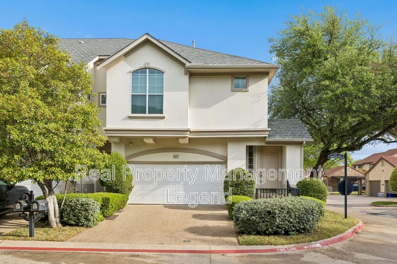 Addison House: 4097 Oberlin Way