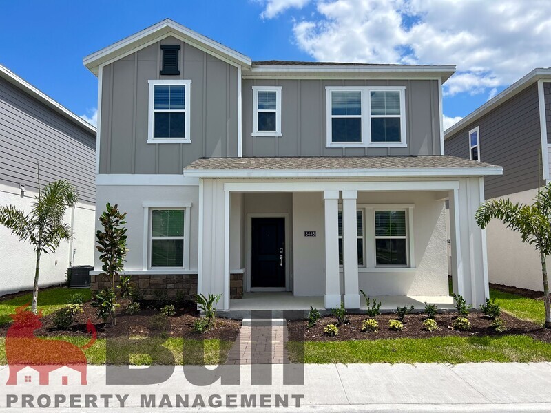 St Cloud House: 6443 Pine Fork Alley
