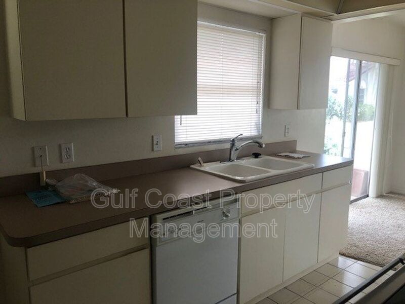 2125 Pueblo Circle #V-7 - Sarasota FL 34321 - Photo 10